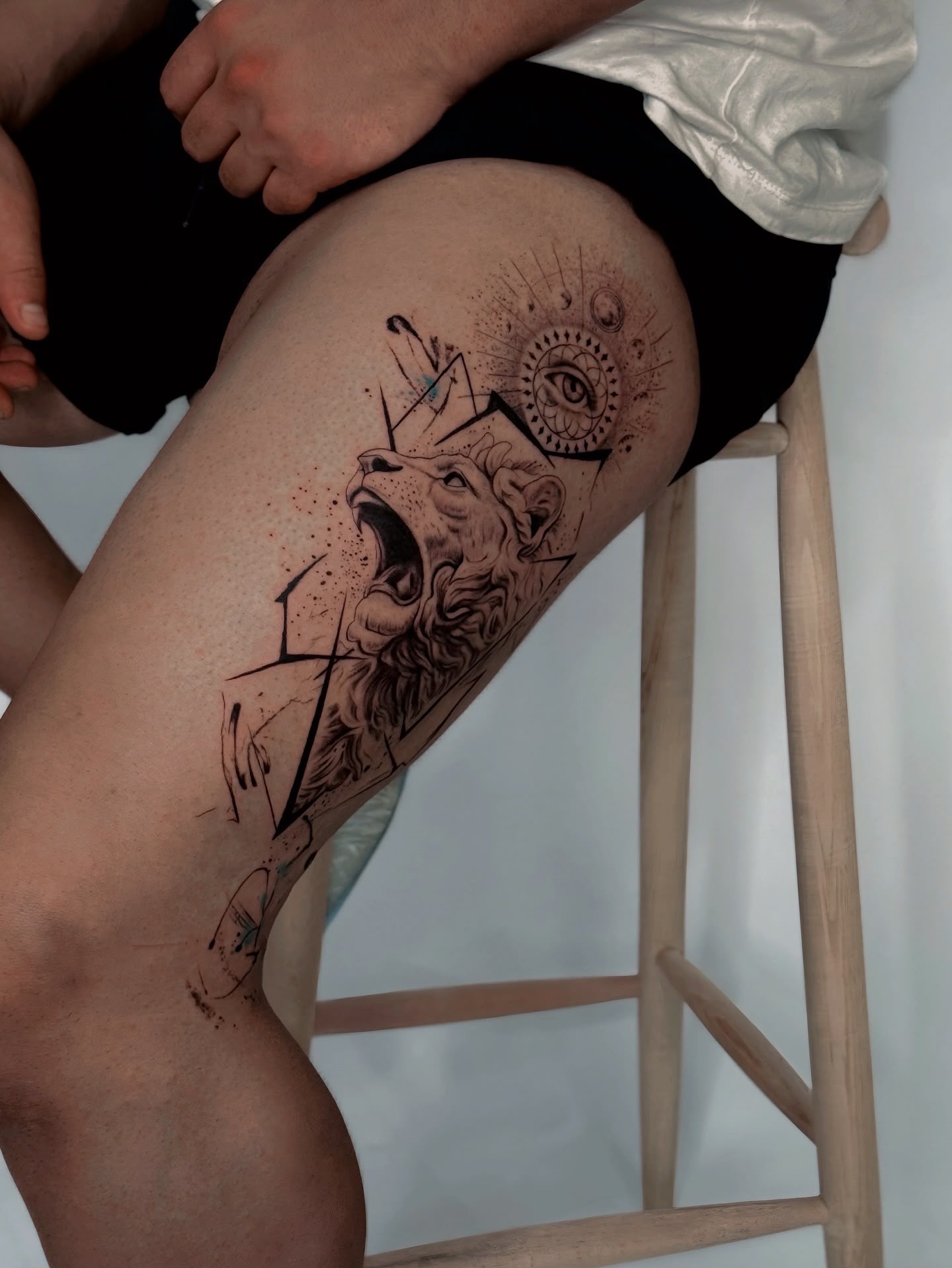 Abstract Realism dövme — Tunç Coşkun